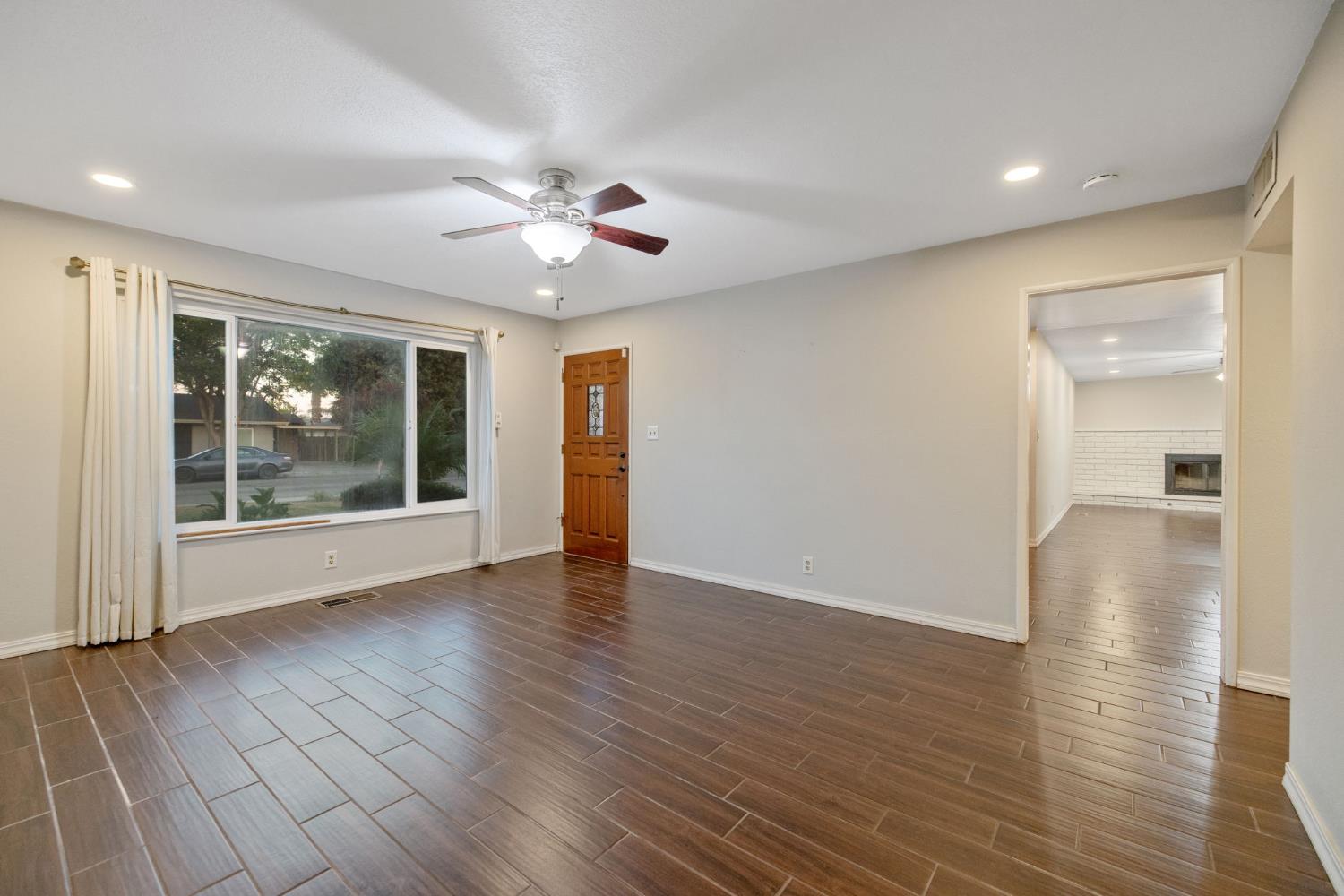 1395 S Rupert Ave, Reedley, CA 93654