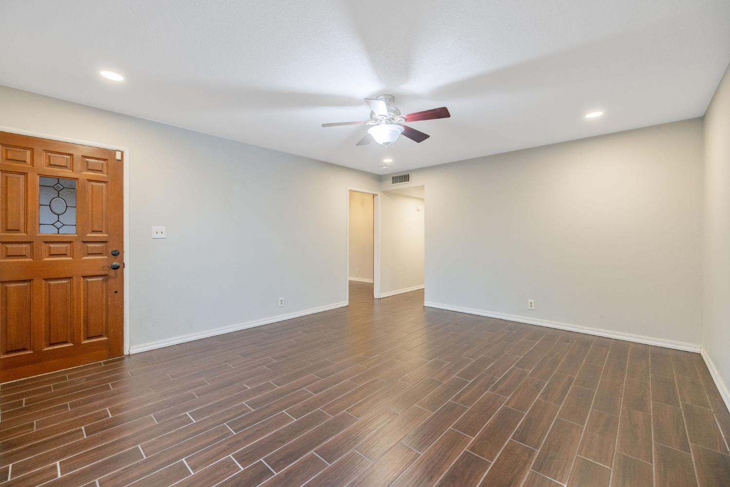 1395 S Rupert Ave, Reedley, CA 93654