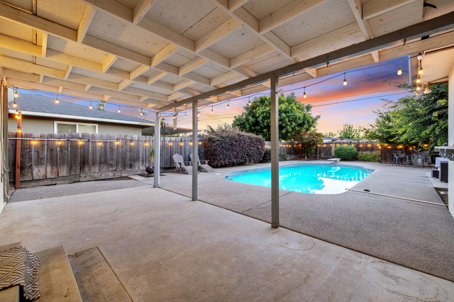 1395 S Rupert Ave, Reedley, CA 93654