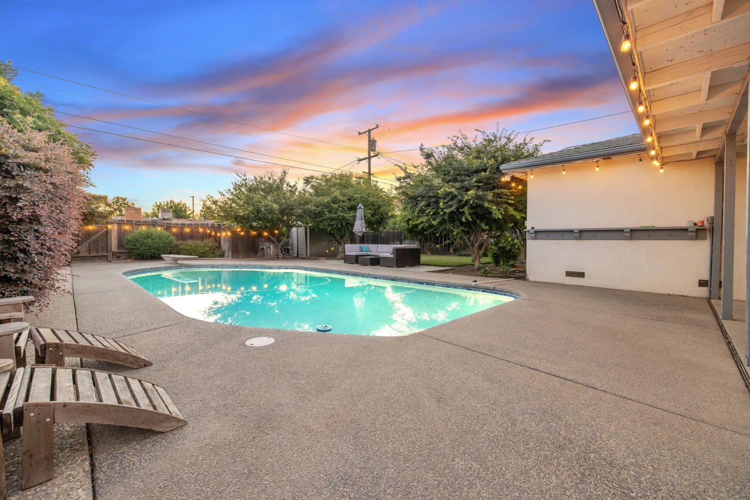 1395 S Rupert Ave, Reedley, CA 93654