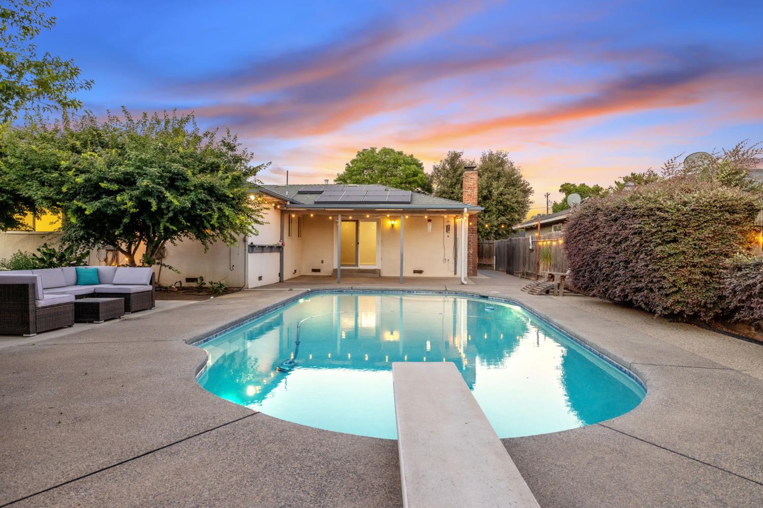 1395 S Rupert Ave, Reedley, CA 93654