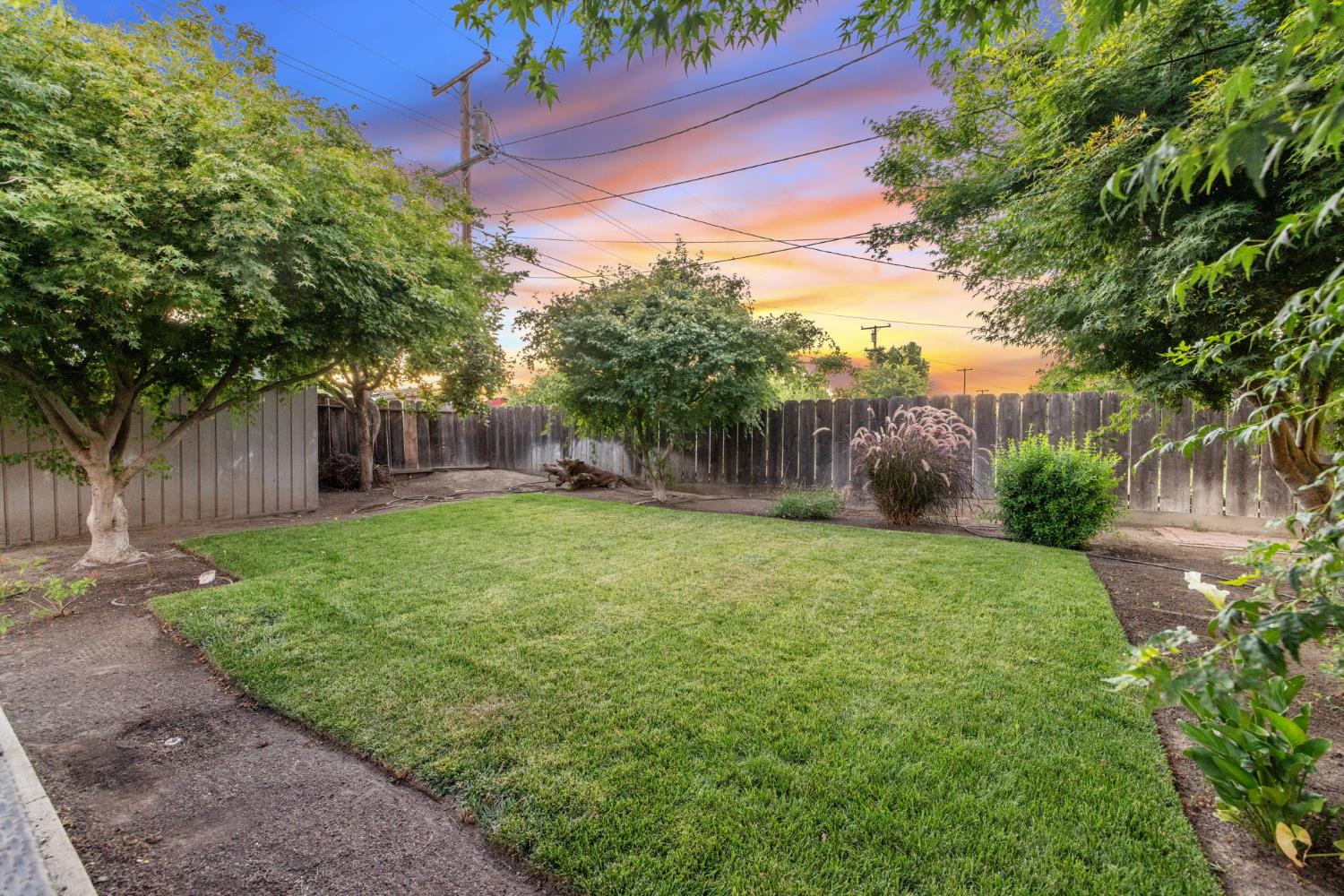 1395 S Rupert Ave, Reedley, CA 93654