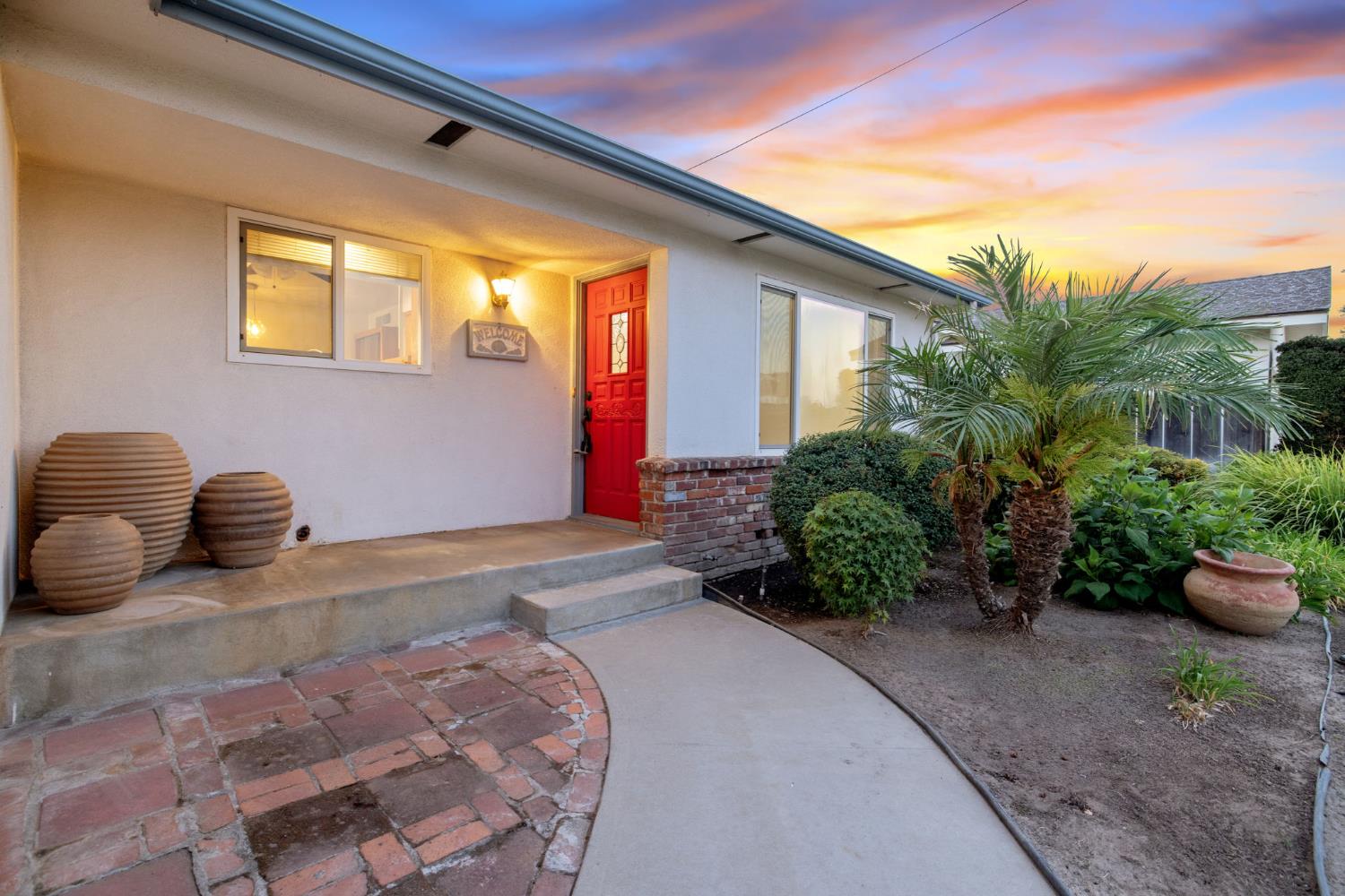 1395 S Rupert Ave, Reedley, CA 93654