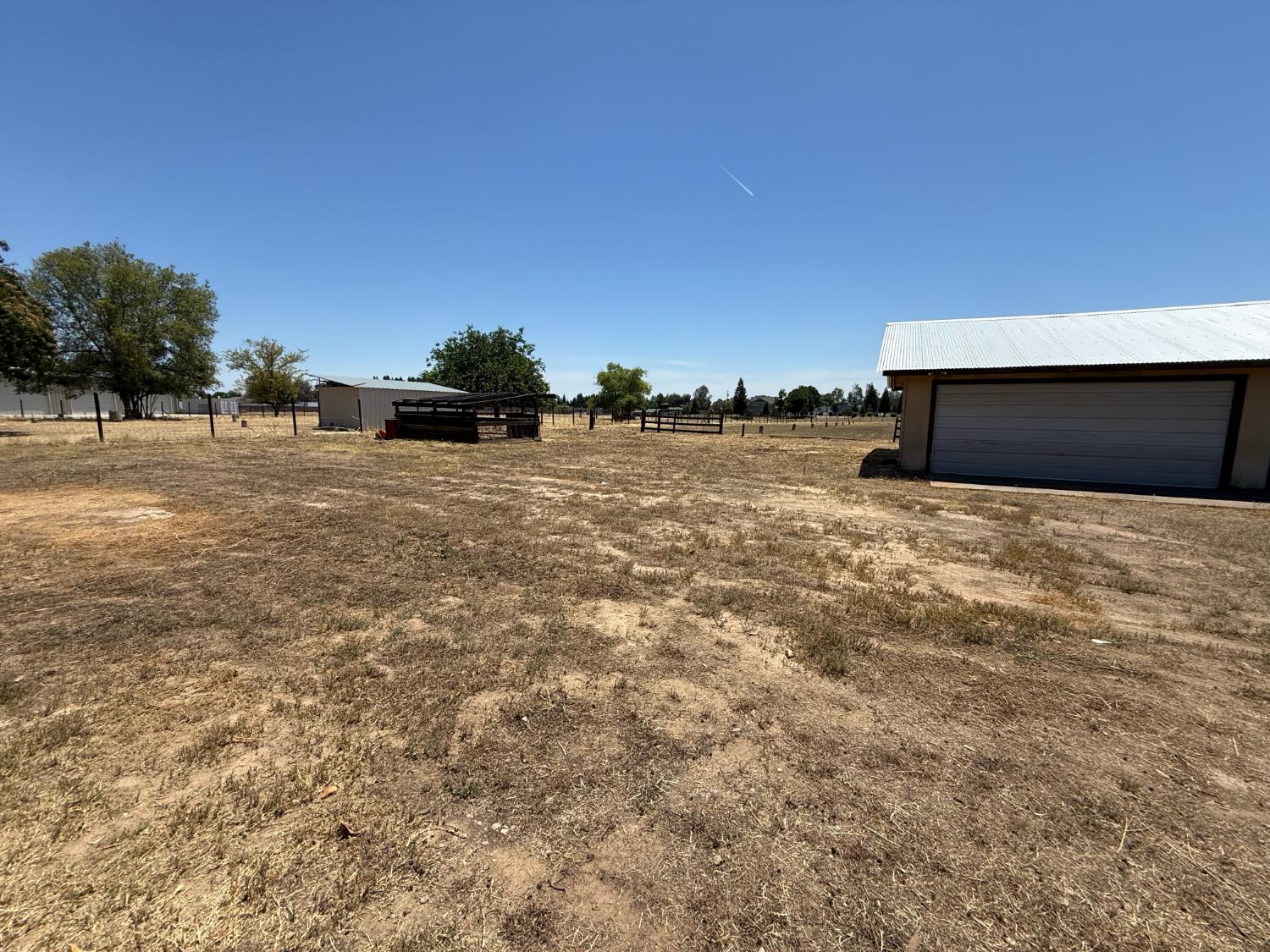 9375 E Bullard Ave, Clovis, CA 93619