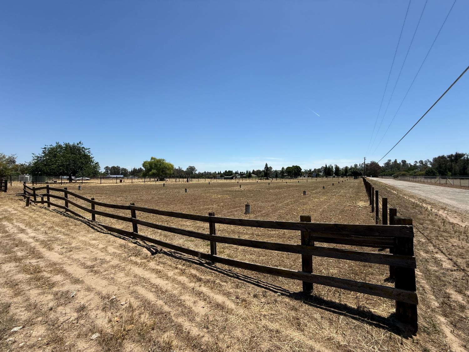 9375 E Bullard Ave, Clovis, CA 93619