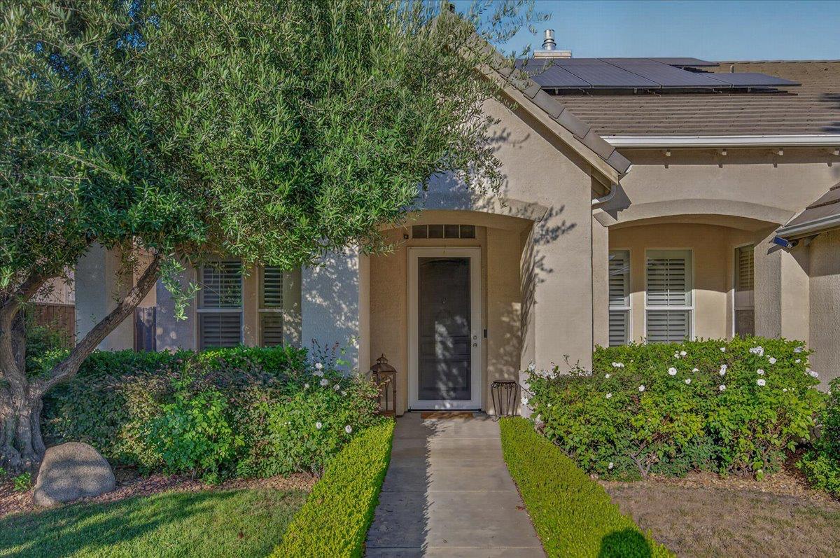 1943 N Douglas Ave, Clovis, CA 93619