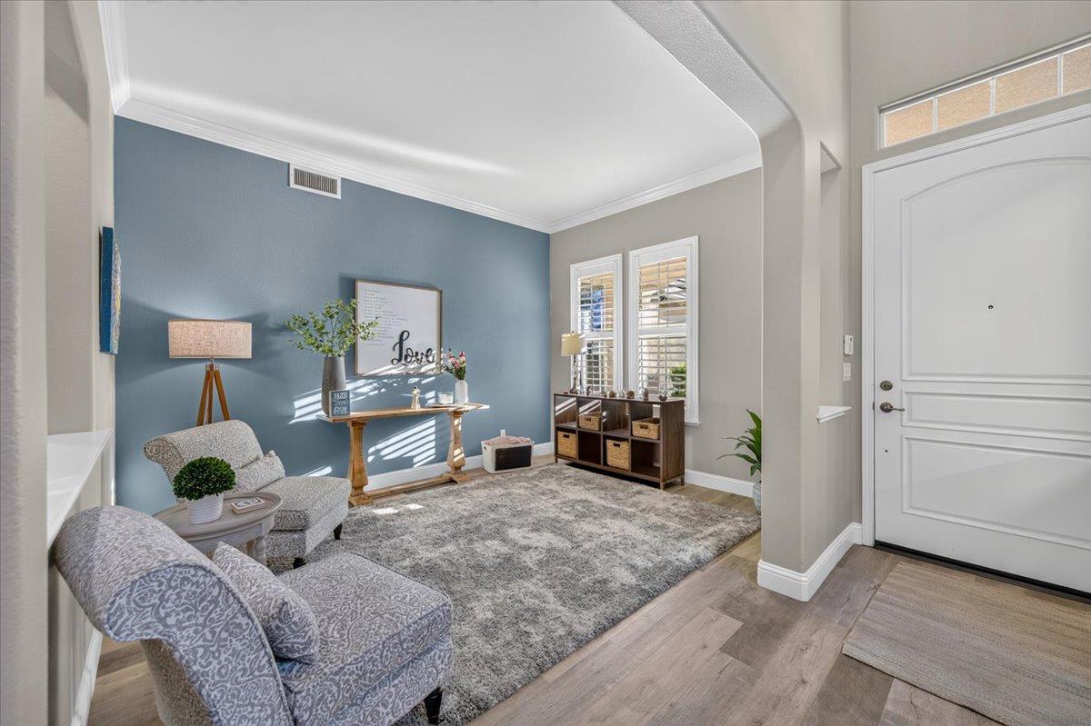 1943 N Douglas Ave, Clovis, CA 93619