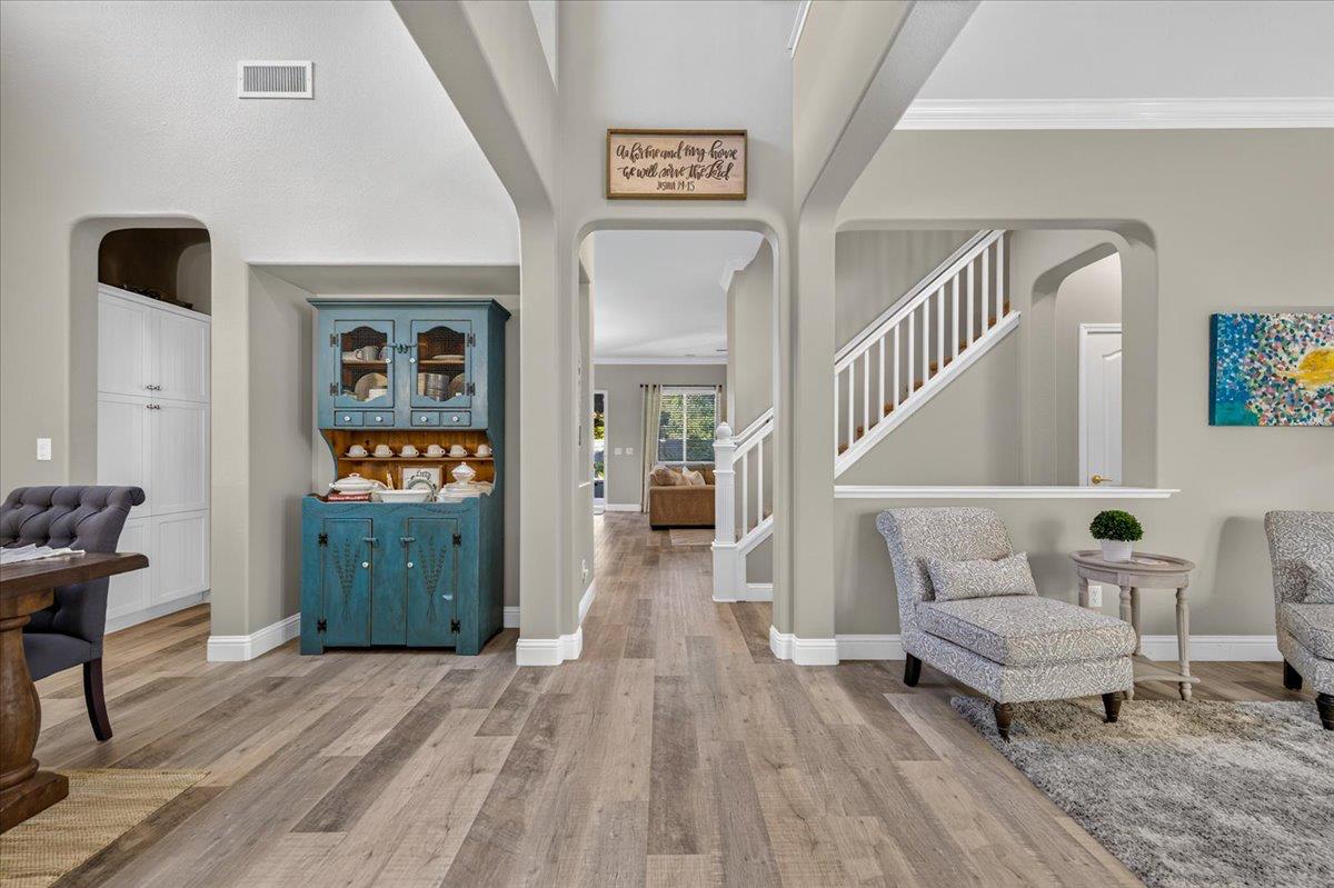1943 N Douglas Ave, Clovis, CA 93619