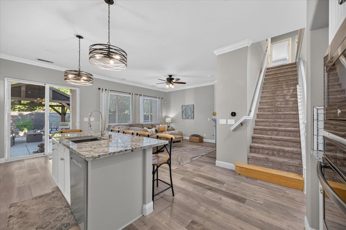 1943 N Douglas Ave, Clovis, CA 93619