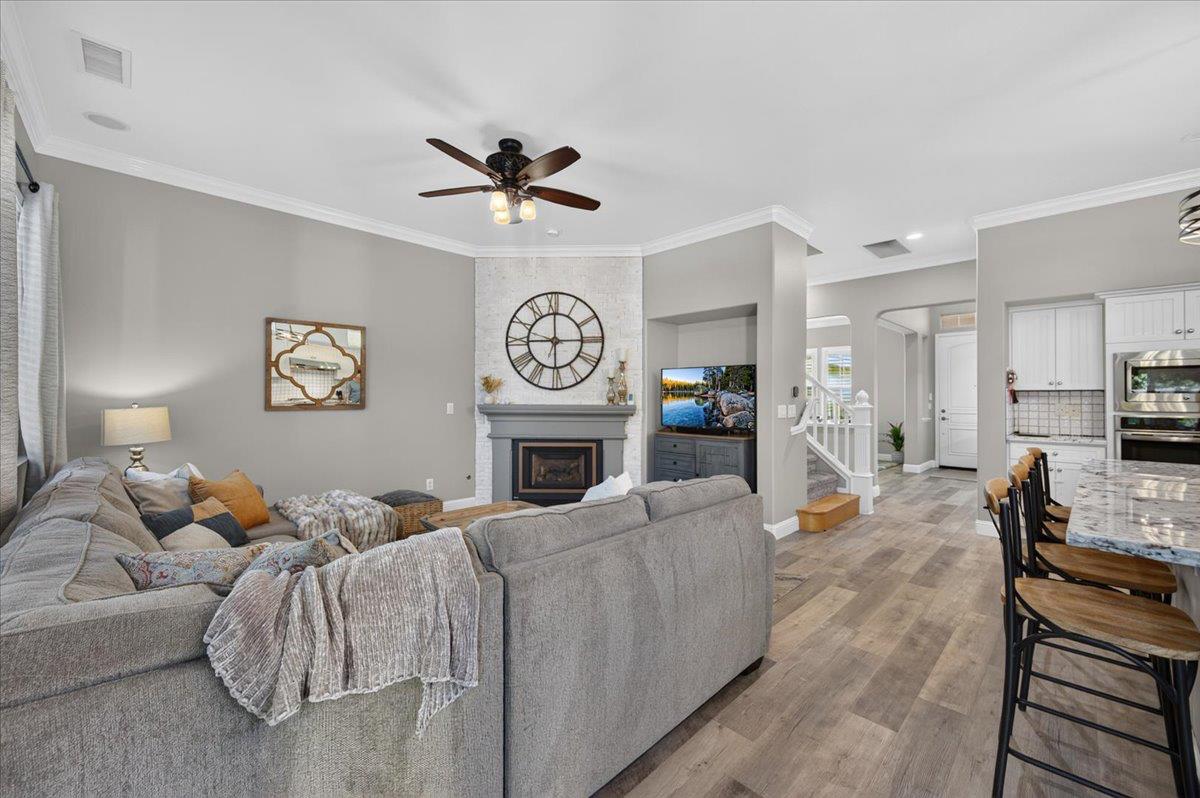 1943 N Douglas Ave, Clovis, CA 93619