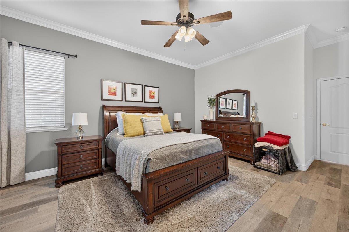 1943 N Douglas Ave, Clovis, CA 93619