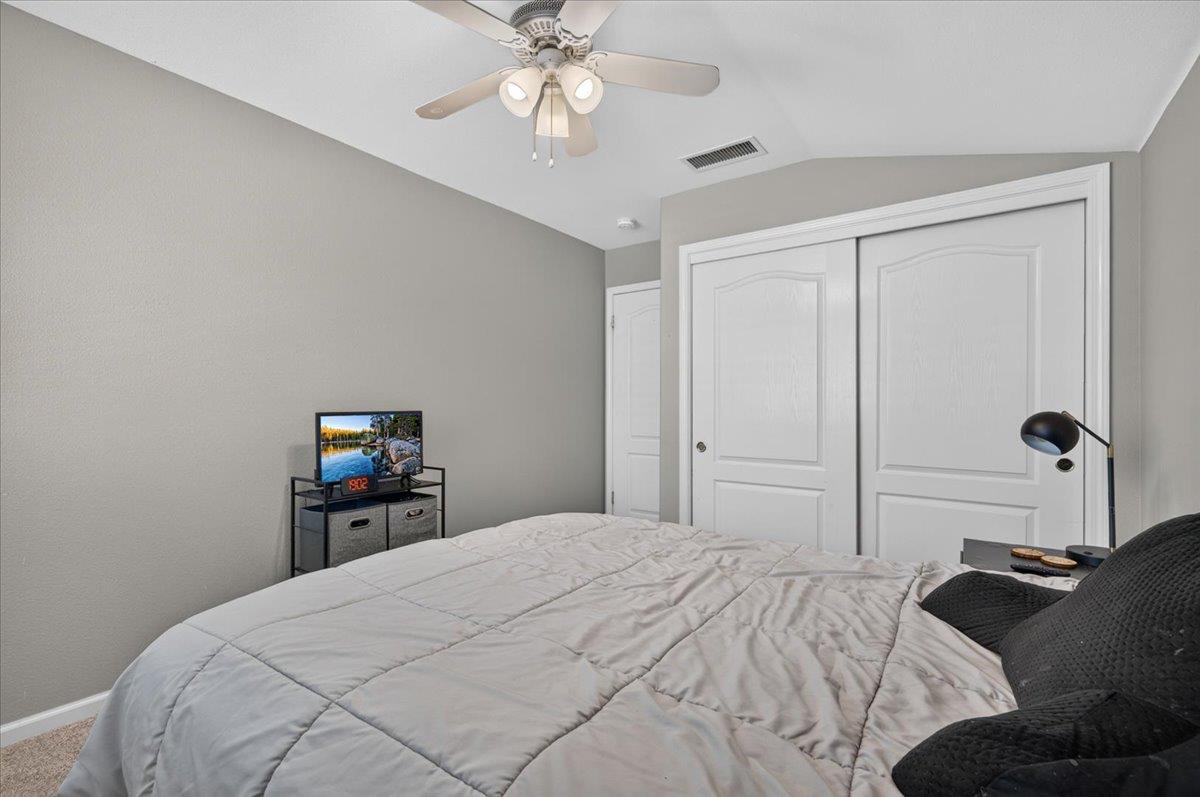 1943 N Douglas Ave, Clovis, CA 93619