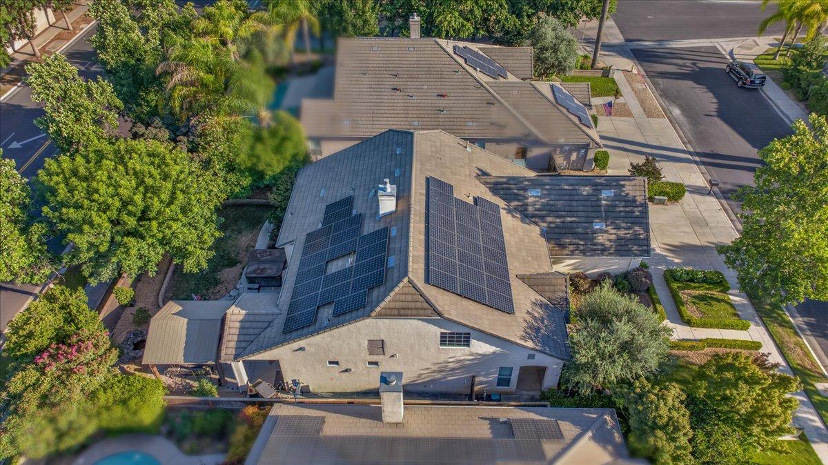 1943 N Douglas Ave, Clovis, CA 93619