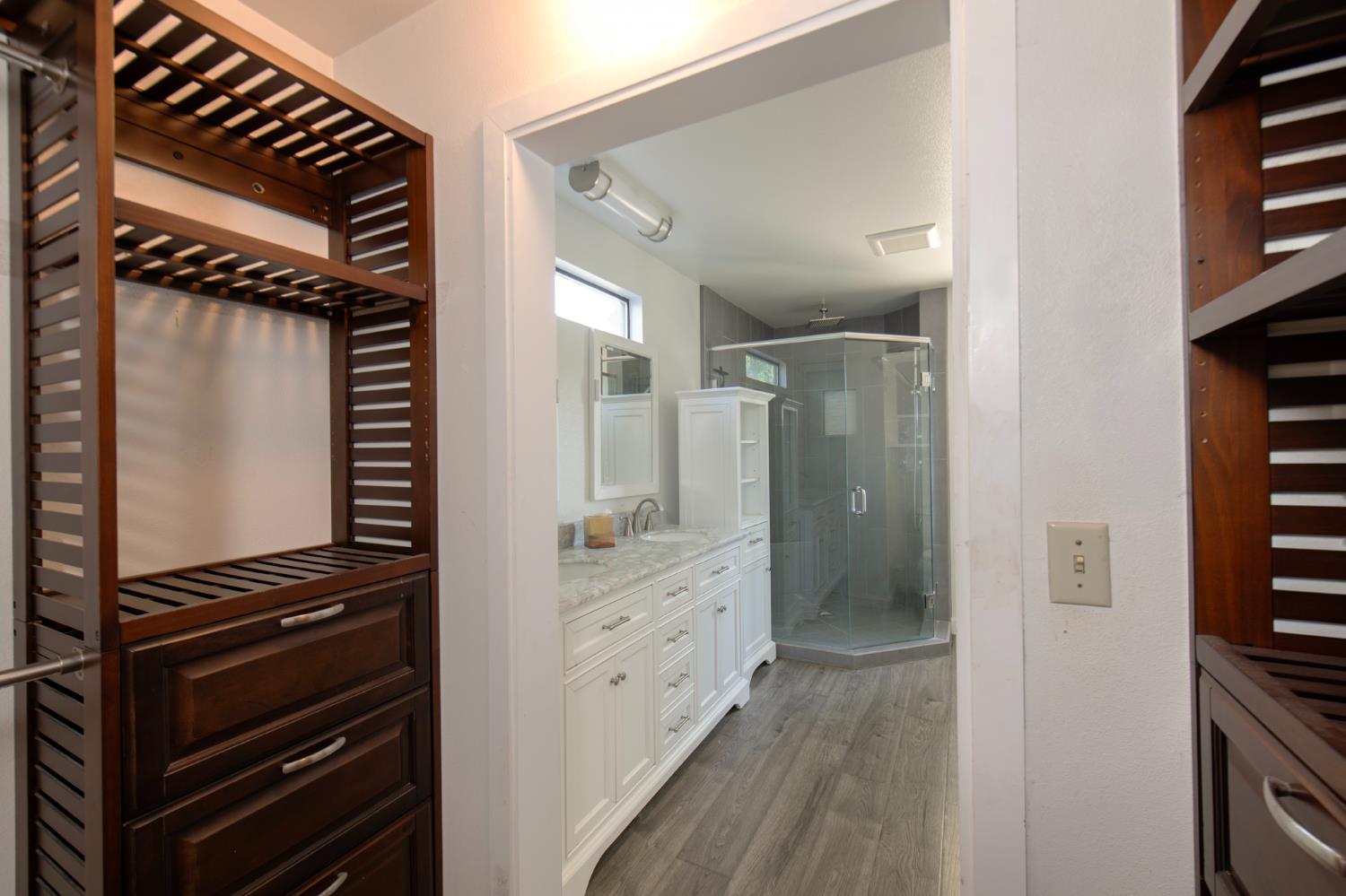 1206 E Kenosha, Fresno, CA 93720