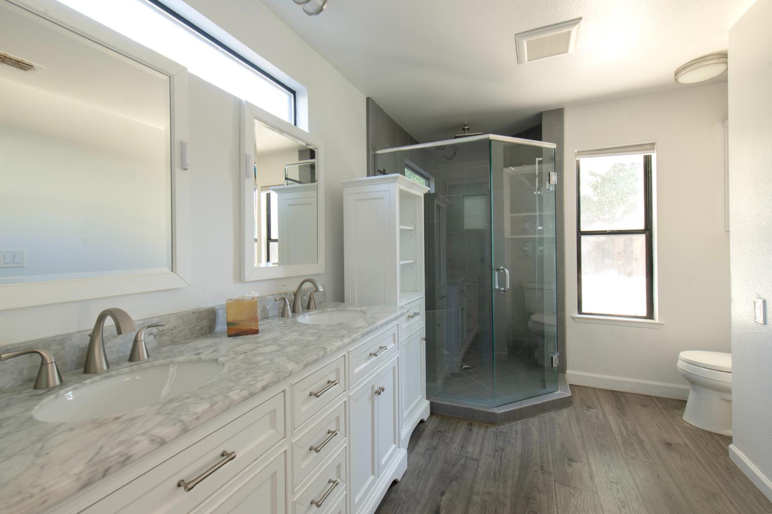 1206 E Kenosha, Fresno, CA 93720
