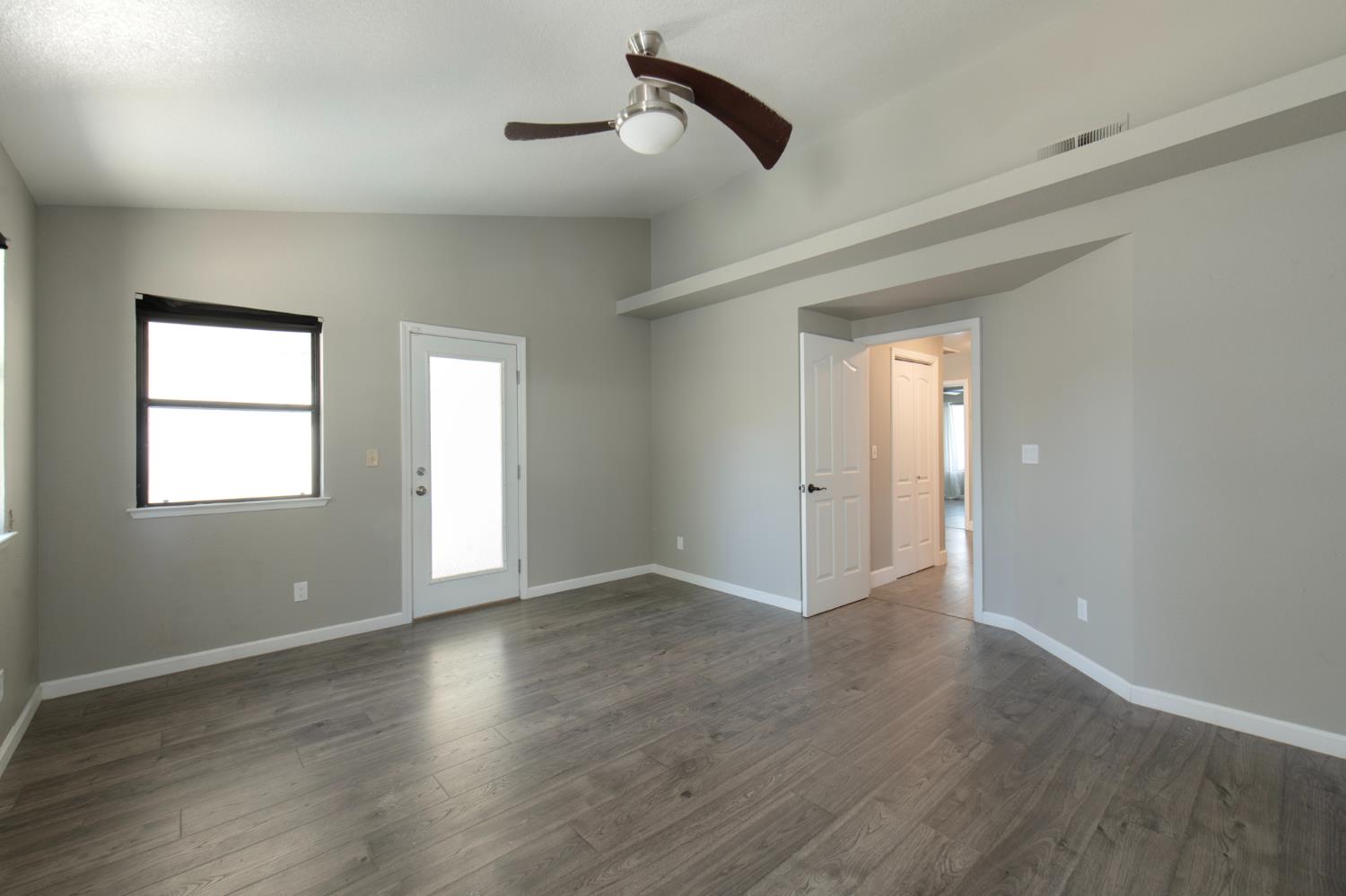 1206 E Kenosha, Fresno, CA 93720