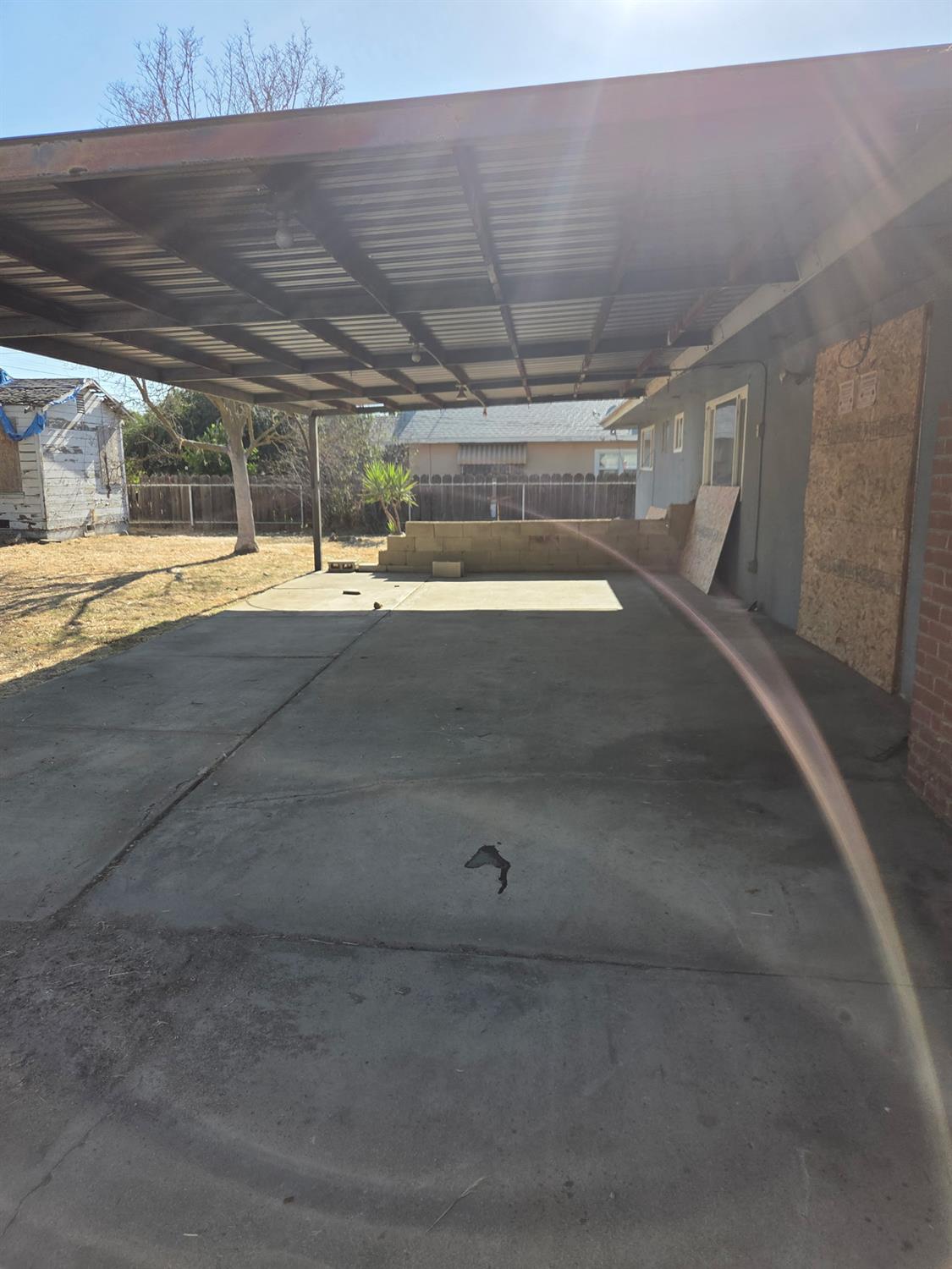 2153 Knowles St, Selma, CA 93662
