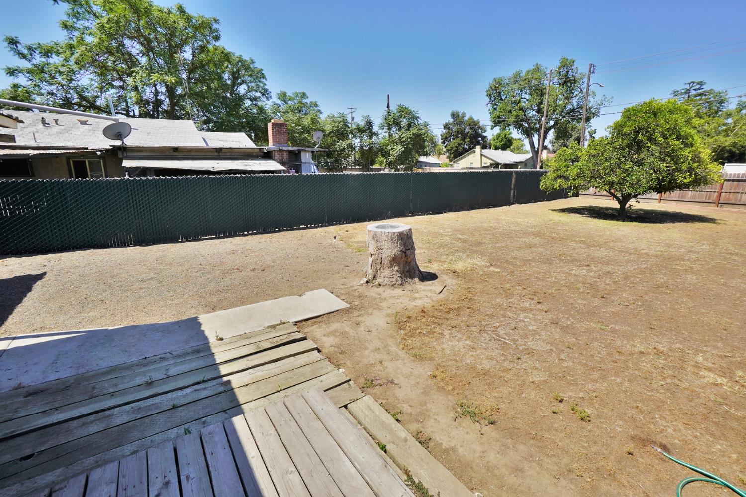 2307 N Valeria St, Fresno, CA 93703