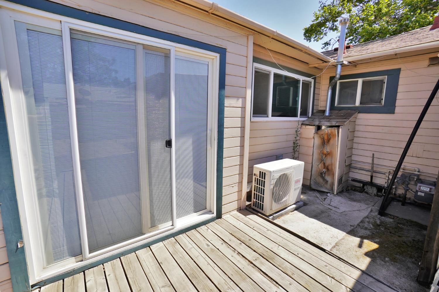 2307 N Valeria St, Fresno, CA 93703