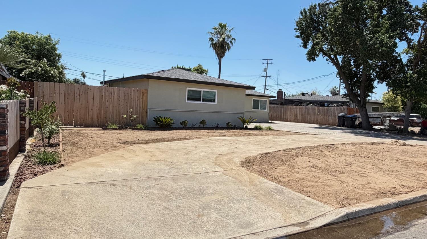 5326 E Clay Ave, Fresno, CA 93727
