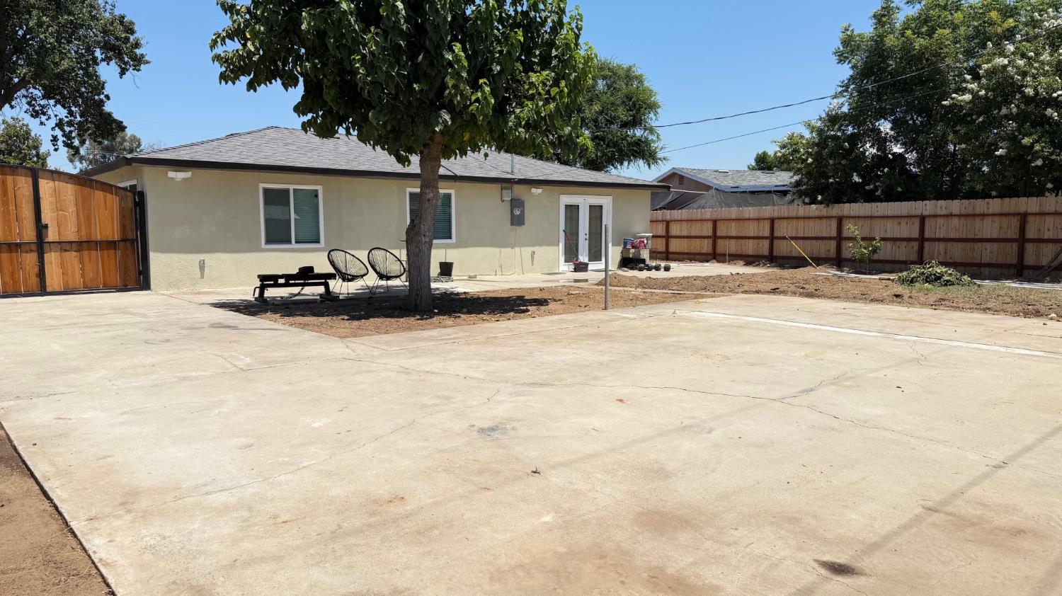 5326 E Clay Ave, Fresno, CA 93727