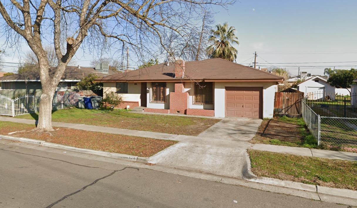 249 S Backer Ave, Fresno, CA 93702