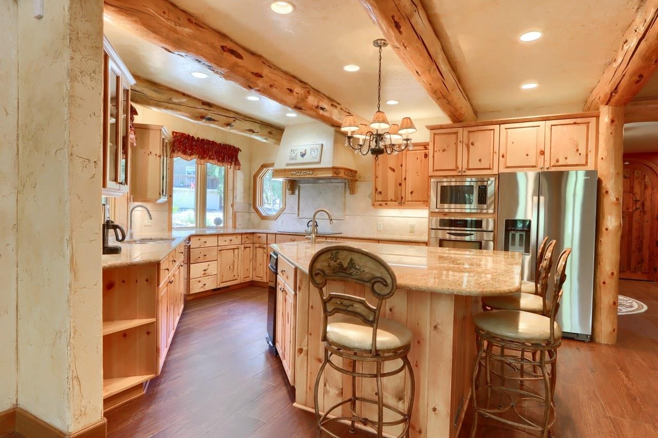 54736 Willow Cove Rd, Bass Lake, CA 93604