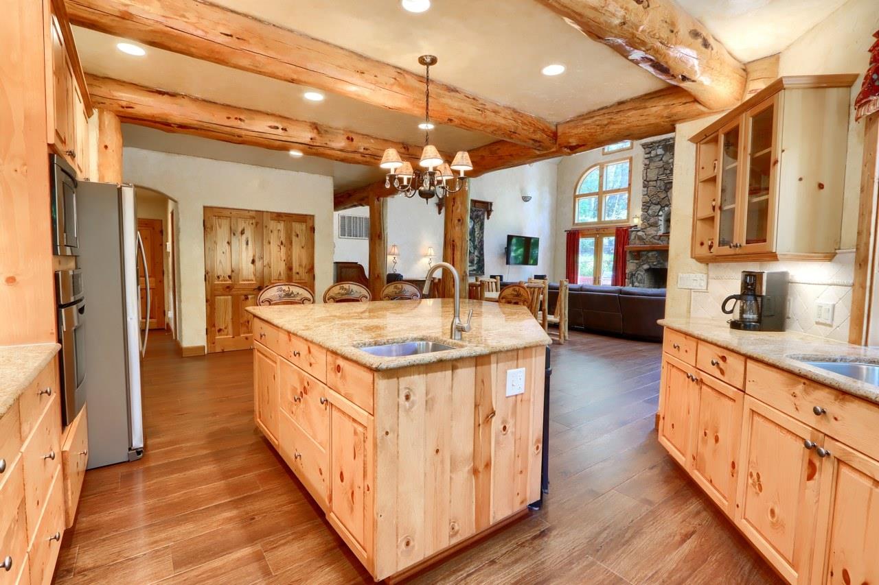 54736 Willow Cove Rd, Bass Lake, CA 93604