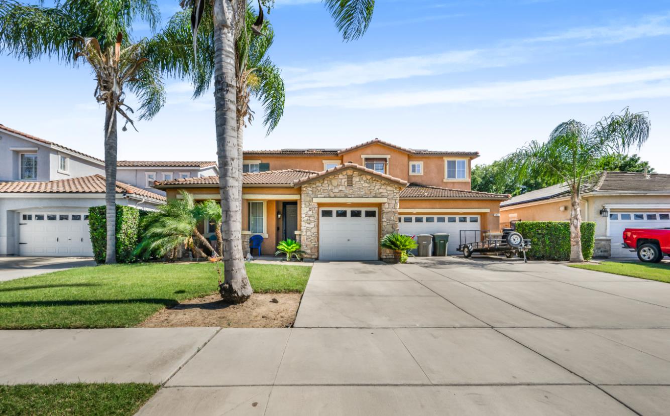 2835 Myrtle Ave, Sanger, CA 93657