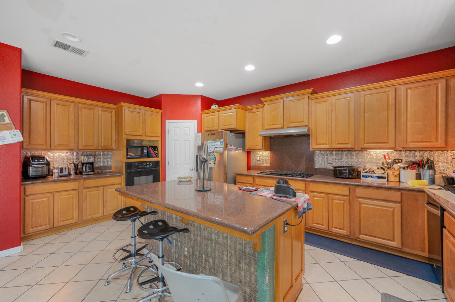 2835 Myrtle Ave, Sanger, CA 93657