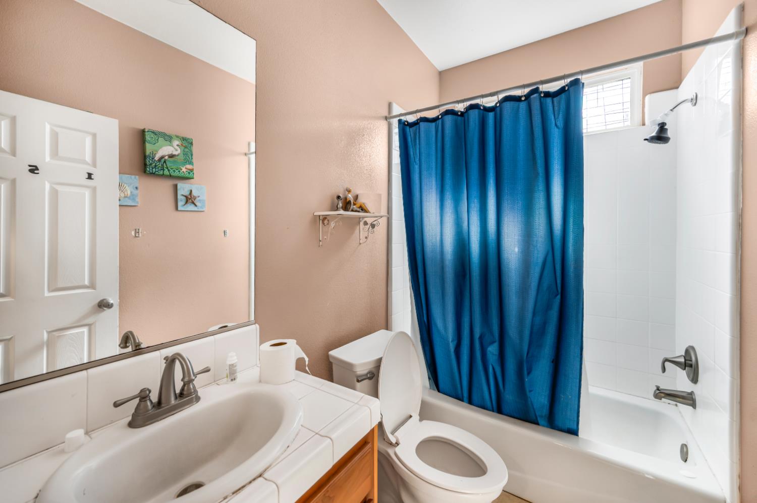 2835 Myrtle Ave, Sanger, CA 93657