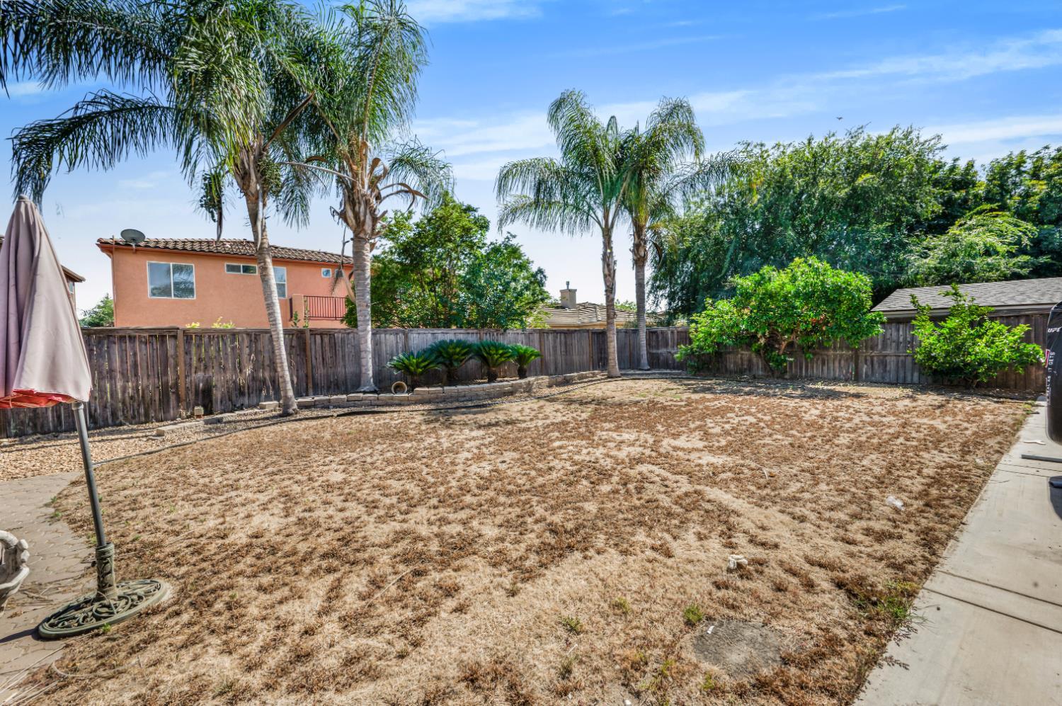 2835 Myrtle Ave, Sanger, CA 93657