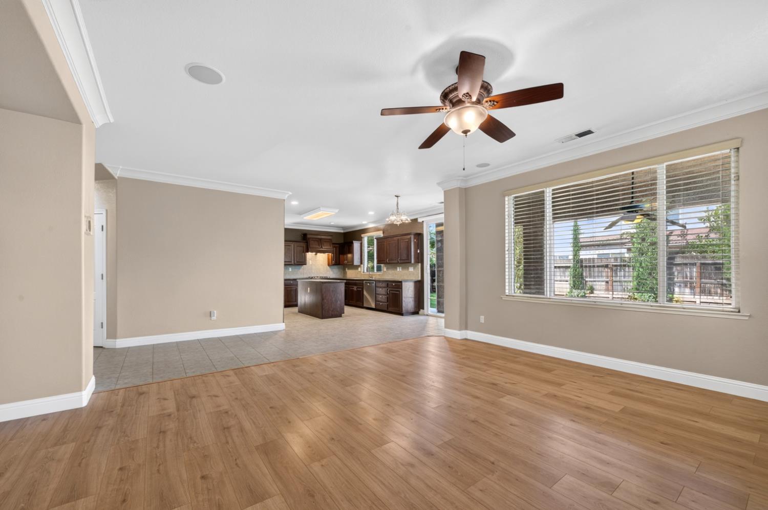 2148 S Purdue Ave, Fresno, CA 93727