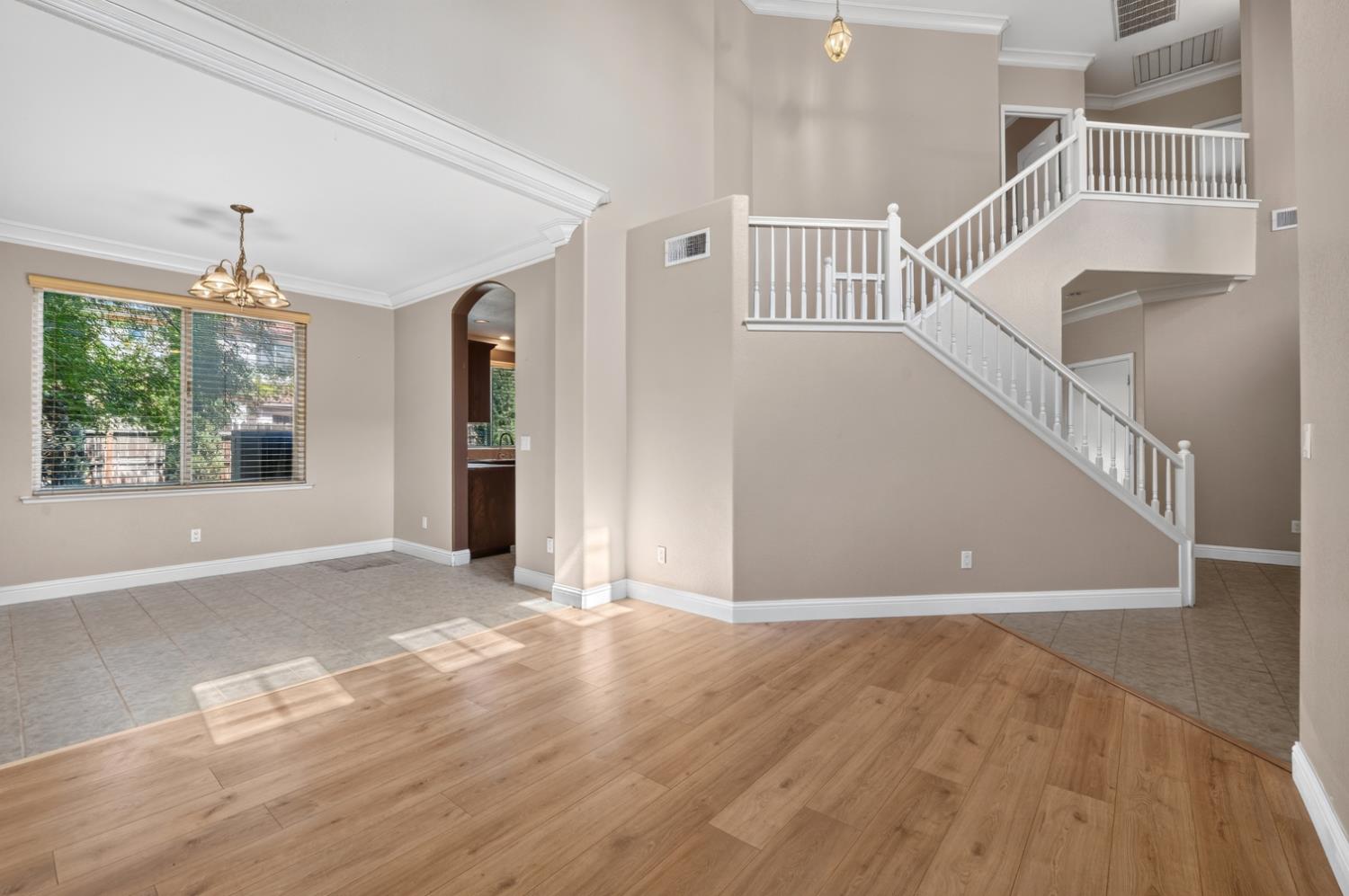 2148 S Purdue Ave, Fresno, CA 93727