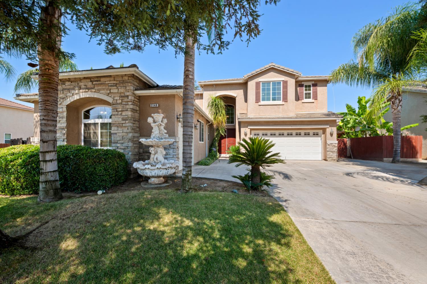 2148 S Purdue Ave, Fresno, CA 93727