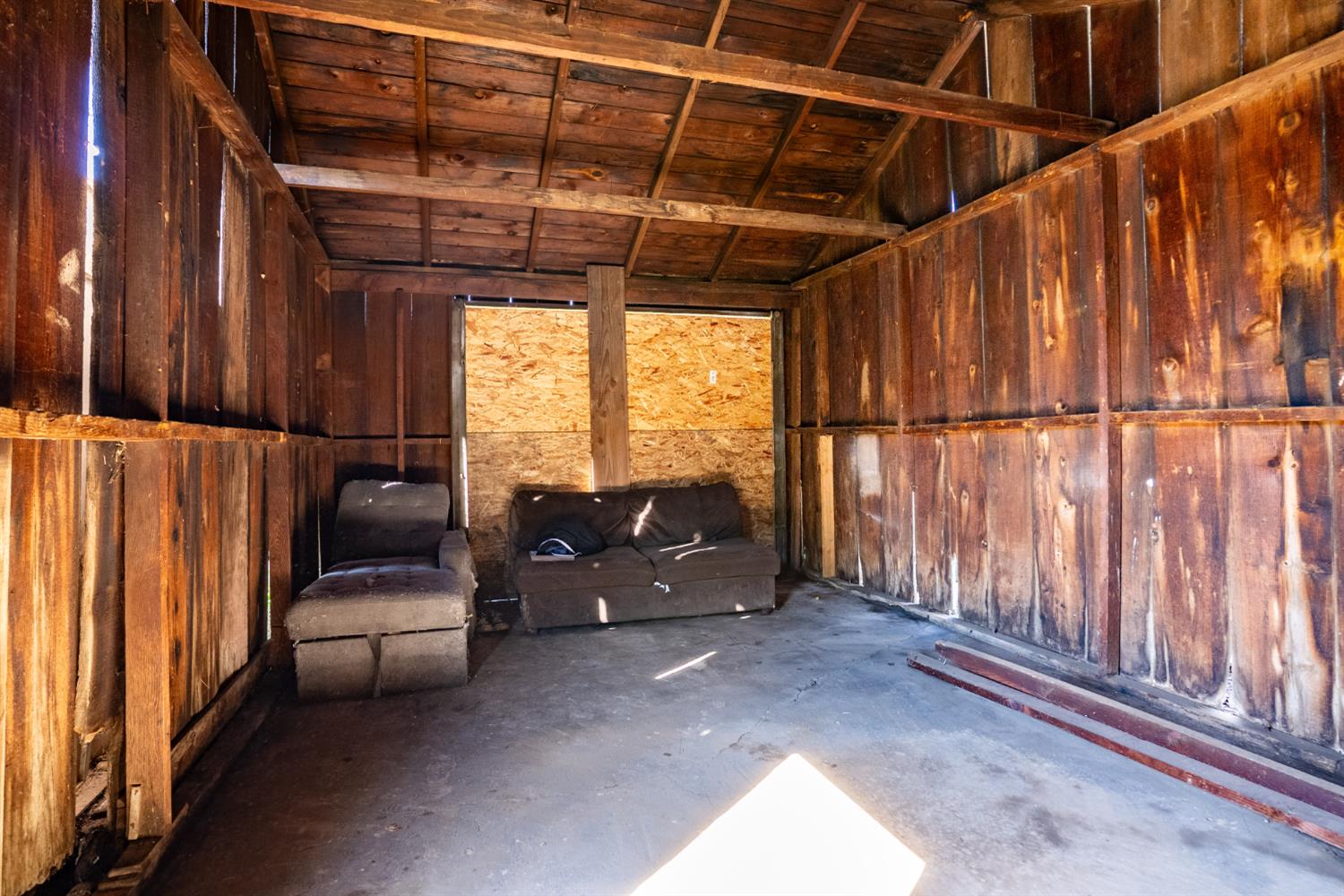 1039 N Roosevelt Ave, Fresno, CA 93728