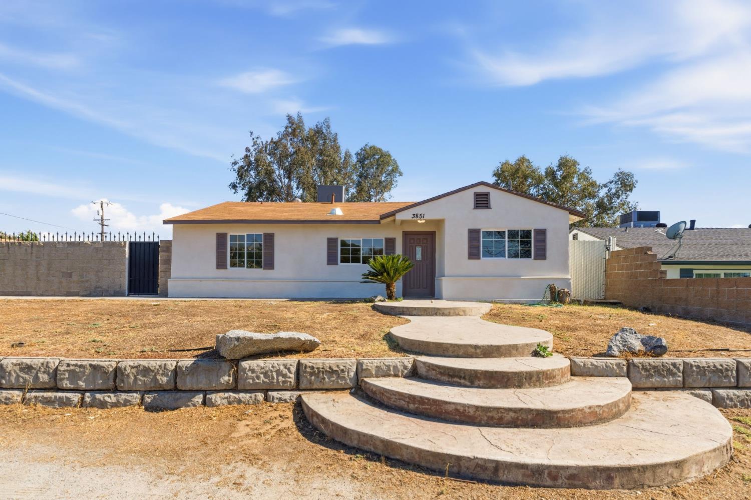 3851 E Marcus Ave, Friant, CA 93626