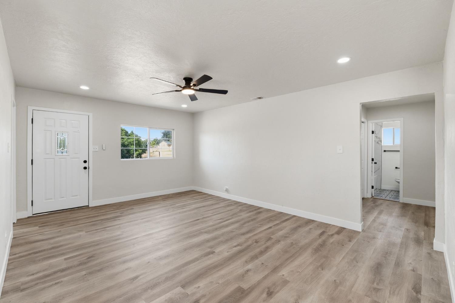 3851 E Marcus Ave, Friant, CA 93626