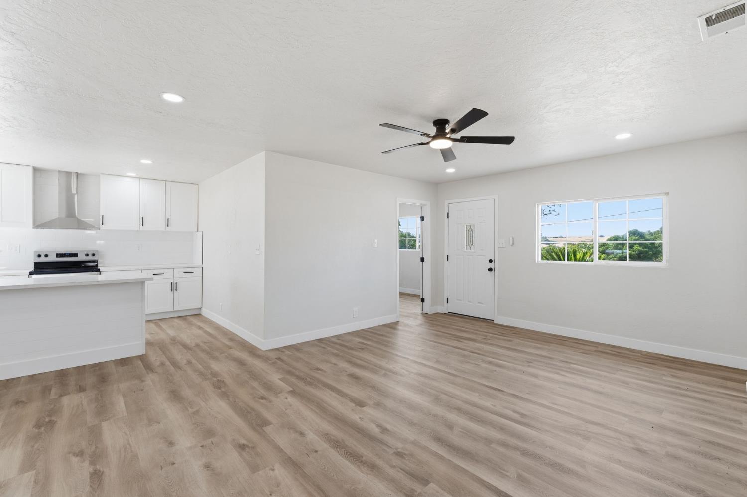 3851 E Marcus Ave, Friant, CA 93626