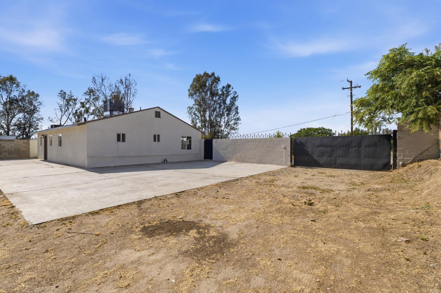3851 E Marcus Ave, Friant, CA 93626