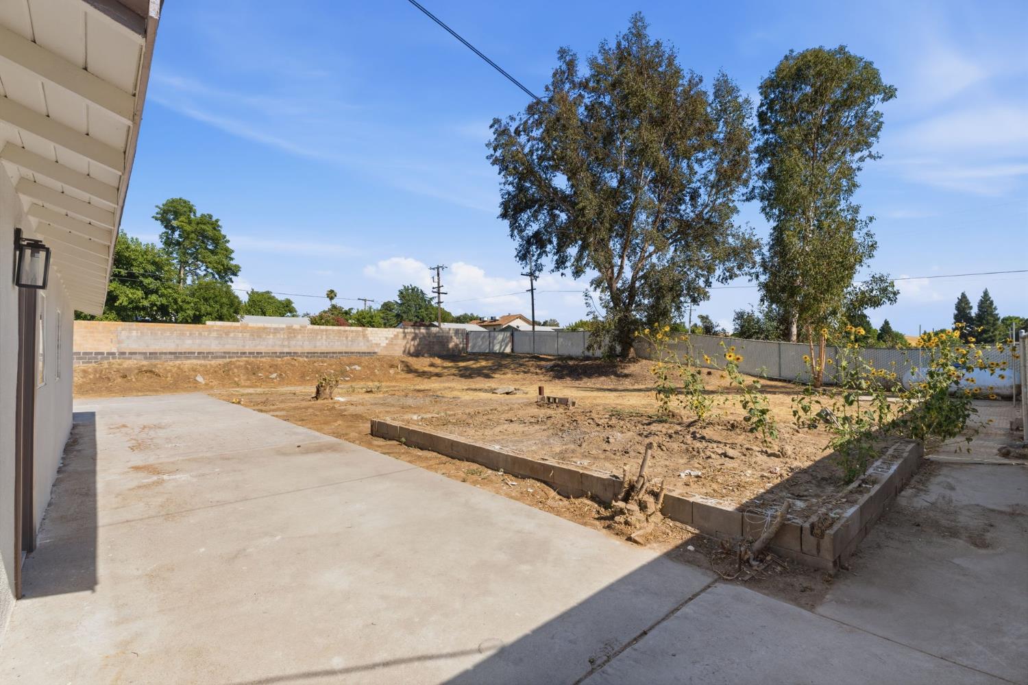 3851 E Marcus Ave, Friant, CA 93626
