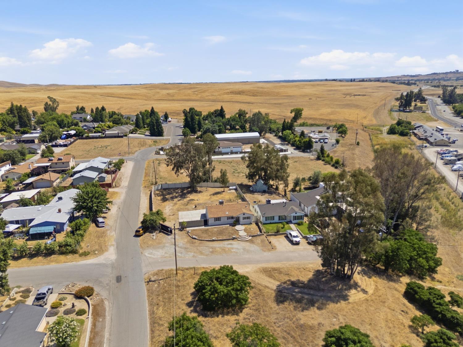3851 E Marcus Ave, Friant, CA 93626