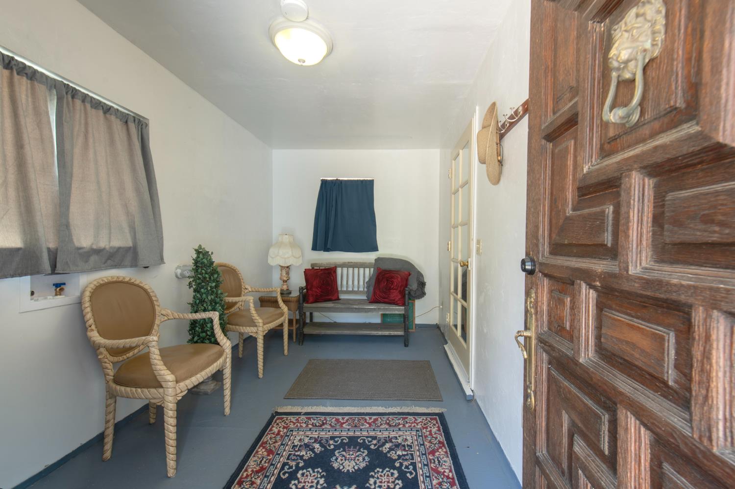 43191 W Sugar Pine Dr, Oakhurst, CA 93644