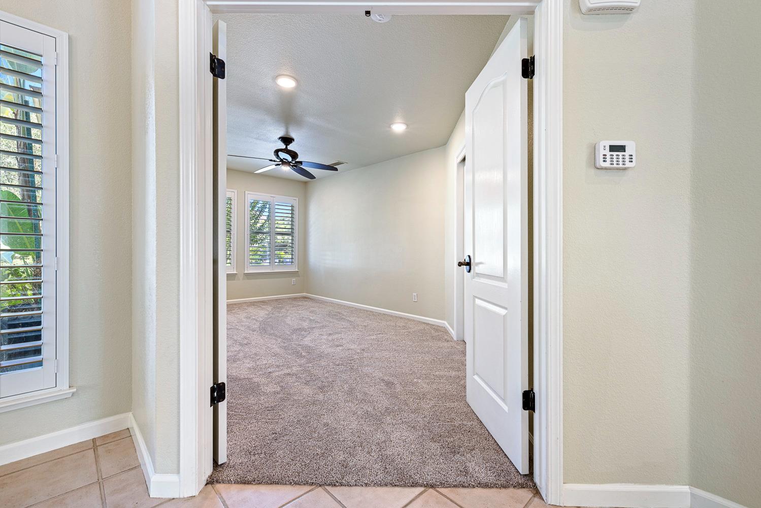 9396 N St Martin Dr, Fresno, CA 93720