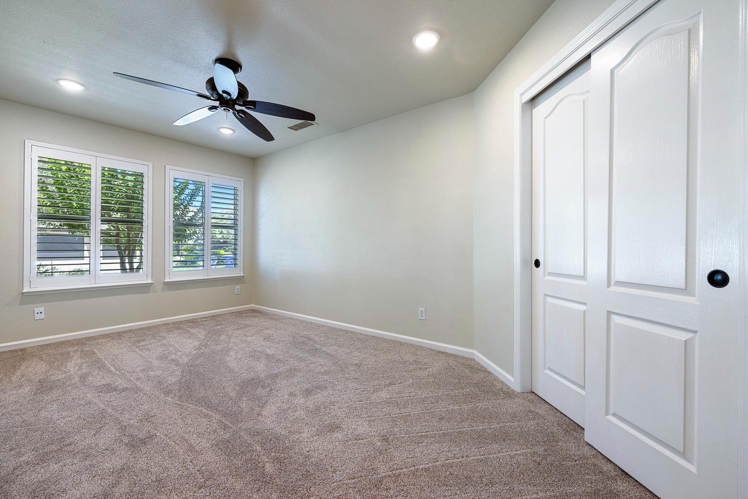 9396 N St Martin Dr, Fresno, CA 93720
