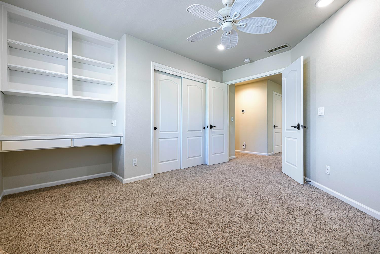 9396 N St Martin Dr, Fresno, CA 93720
