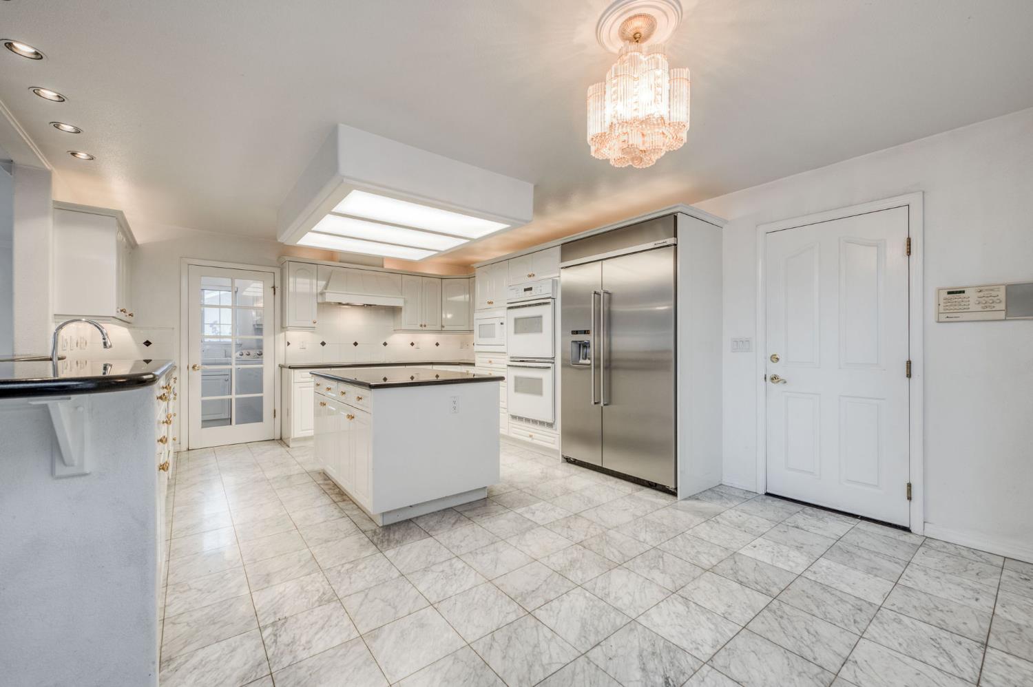 419 San Madele Ave., Coalinga, CA 93210