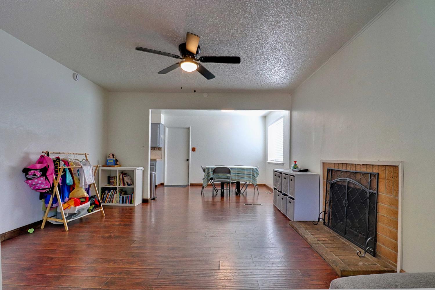 4768 E Gettysburg Ave, Fresno, CA 93726