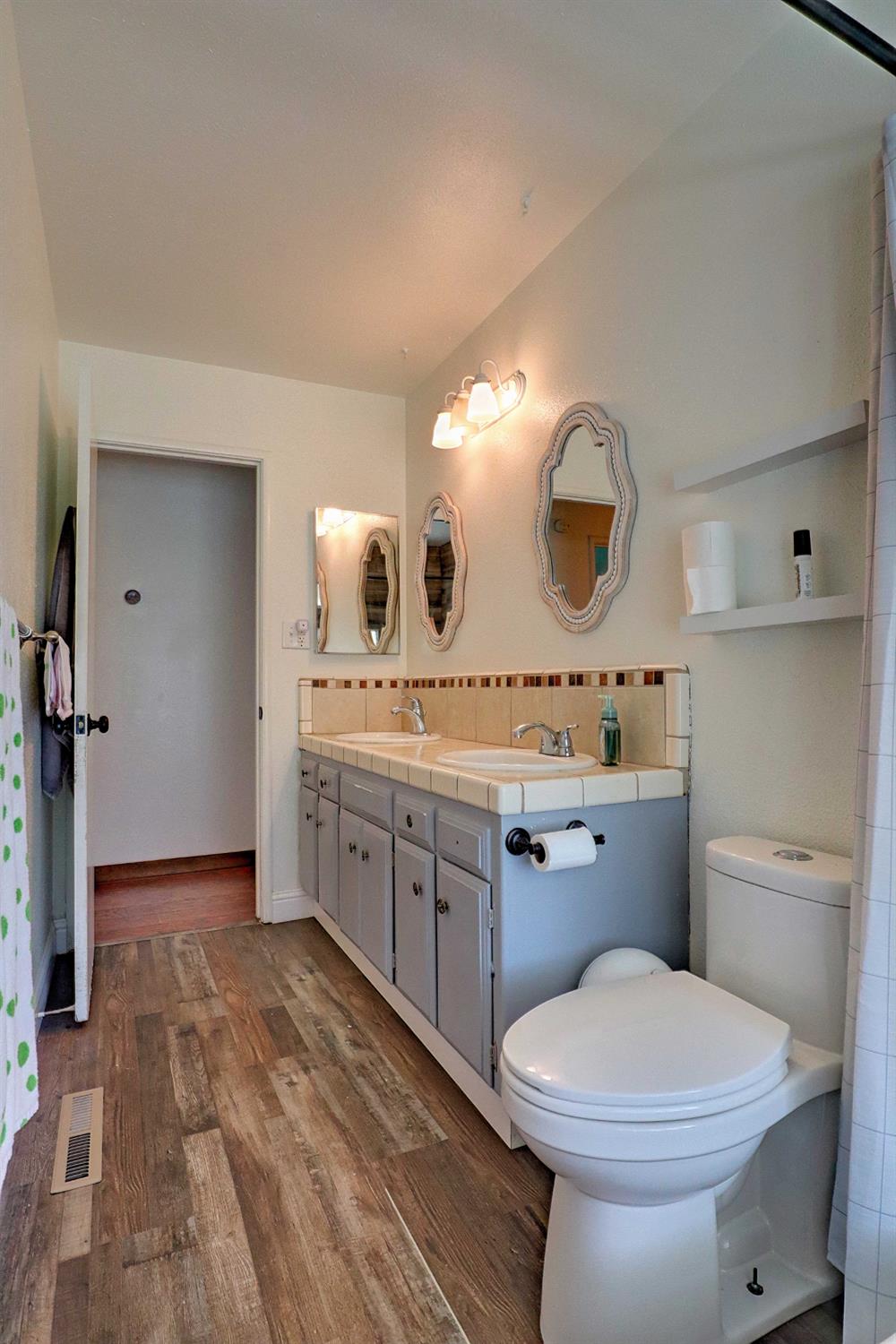4768 E Gettysburg Ave, Fresno, CA 93726