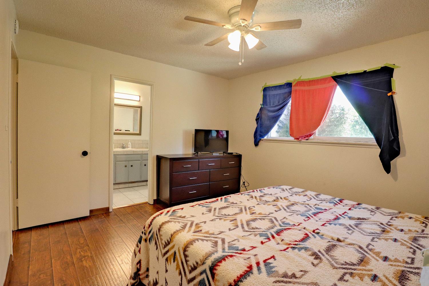 4768 E Gettysburg Ave, Fresno, CA 93726